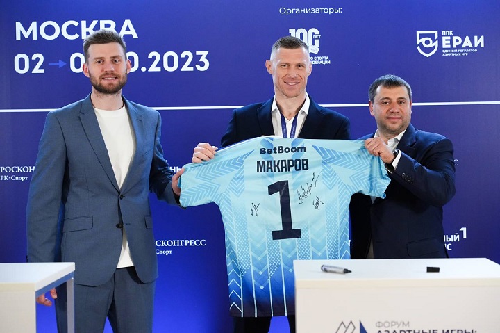 BetBoom подписал соглашение с медиафутбольной командой «Чисто Питер» на форуме «Азартные игры: отчисления на спорт». Клуб также представил новичка – Павла Погребняка BetBoom подписал соглашение с медиафутбольной командой «Чисто Питер» на форуме «Азартные игры: отчисления на спорт». Клуб также представил новичка – Павла Погребняка