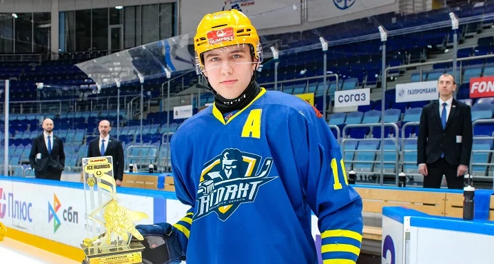 18-летний форвард МХК «Атлант» Филимонов стал лауреатом OLIMPBET ICE AWARDS 18-летний форвард МХК «Атлант» Филимонов стал лауреатом OLIMPBET ICE AWARDS