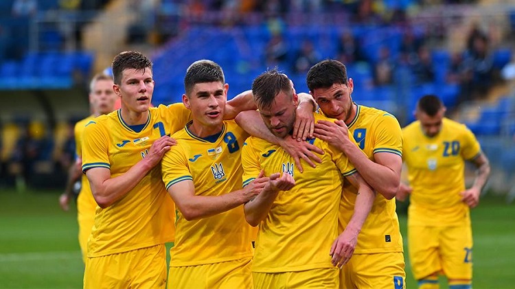 Продлит ли Украина свою беспроигрышную серию в матче с Нидерландами? Продлит ли Украина свою беспроигрышную серию в матче с Нидерландами?