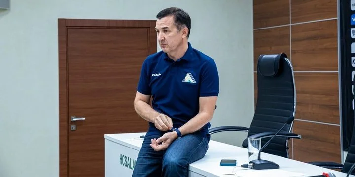 Гендиректор «Салавата Юлаева»: «На следующей неделе уже все долги погасим. Да, ситуация неприятная» Гендиректор «Салавата Юлаева»: «На следующей неделе уже все долги погасим. Да, ситуация неприятная»