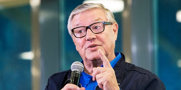 Орлов об ошибке Адамова: «Выбивать по центру недопустимо, это как «Отче наш»!» Орлов об ошибке Адамова: «Выбивать по центру недопустимо, это как «Отче наш»!»