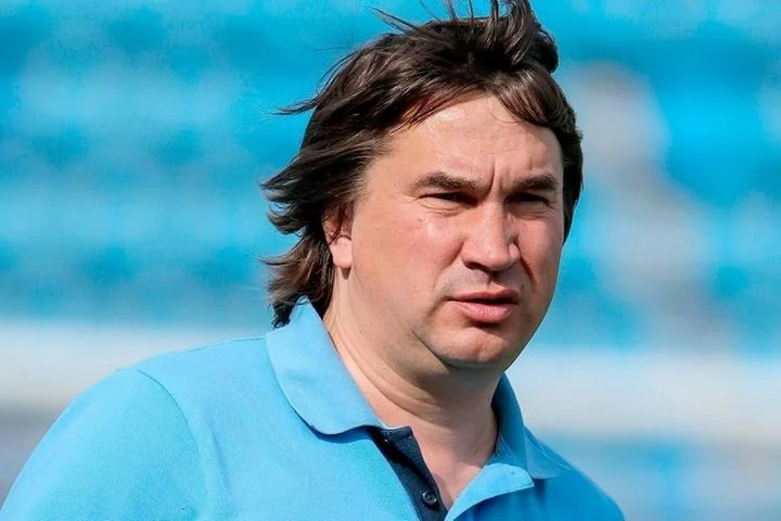 Дмитрий Радченко про конкуренцию в РПЛ: «Еще много туров впереди. Если смотреть турнирную таблицу, то разрыв там не очень большой» Дмитрий Радченко про конкуренцию в РПЛ: «Еще много туров впереди. Если смотреть турнирную таблицу, то разрыв там не очень большой»