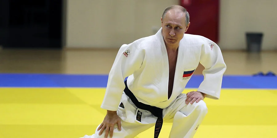 Международная федерация дзюдо приостановила полномочия Путина в качестве почетного президента и посла организации Международная федерация дзюдо приостановила полномочия Путина в качестве почетного президента и посла организации