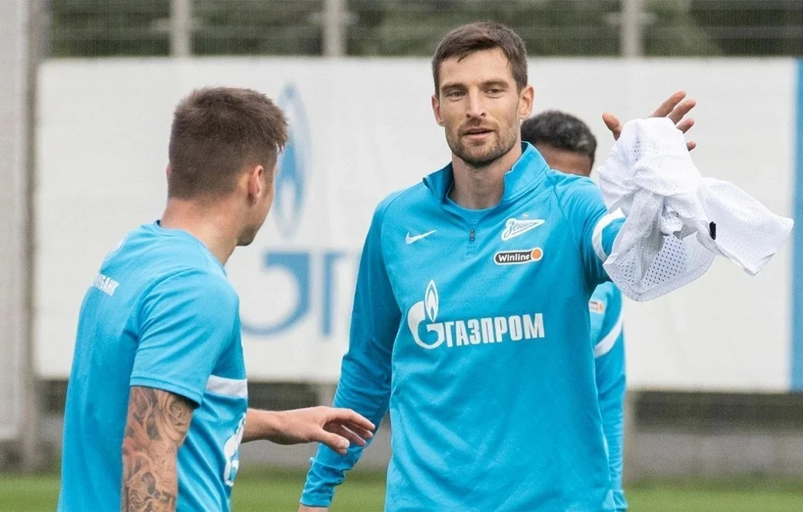 Быстров: «Приглашение Крицюка в «Зенит» - ошибка» Быстров: «Приглашение Крицюка в «Зенит» - ошибка»