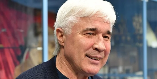 Ловчев: Зачем Карпин обсуждает слова Глушенкова, если сам не видит смысла работать в сборной России Ловчев: Зачем Карпин обсуждает слова Глушенкова, если сам не видит смысла работать в сборной России