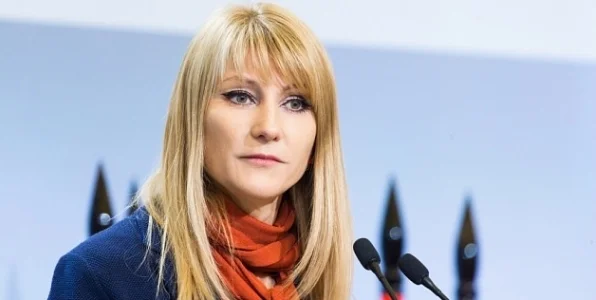 В Госдуме поддержали открытие именной медали Алины Загитовой на Аллее славы в Сочи В Госдуме поддержали открытие именной медали Алины Загитовой на Аллее славы в Сочи