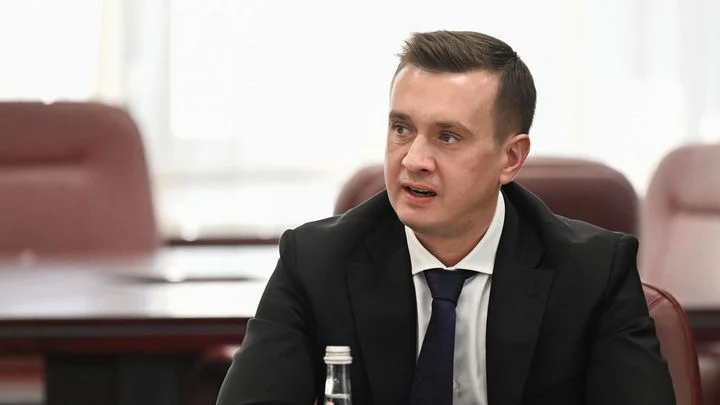 Новый президент РПЛ Александр Алаев: «С большим энтузиазмом приступаю к работе. У нас тяжелые времена, но уверен, что все вместе мы справимся» Новый президент РПЛ Александр Алаев: «С большим энтузиазмом приступаю к работе. У нас тяжелые времена, но уверен, что все вместе мы справимся»