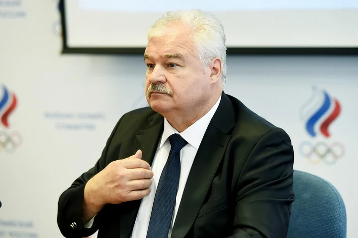Владимир Плющев о смене тренера в «Авангарде»: «Те, кто был у истоков этой идеи, должны будут разделить ответственность за результат с наставником команды» Владимир Плющев о смене тренера в «Авангарде»: «Те, кто был у истоков этой идеи, должны будут разделить ответственность за результат с наставником команды»