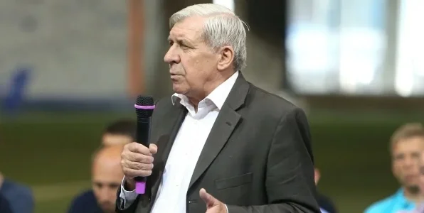 Пономарев: Дренте решил оклеветать Россию, никто у нас не пьет водку в день матча Пономарев: Дренте решил оклеветать Россию, никто у нас не пьет водку в день матча