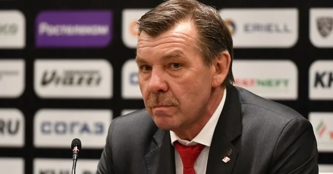 Знарок после 6:1 с «Нефтяником»: «Ак Барс» пока тяжелый» Знарок после 6:1 с «Нефтяником»: «Ак Барс» пока тяжелый»