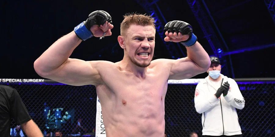 Россиянин Гришин победил американца Найта на турнире UFC 271 Россиянин Гришин победил американца Найта на турнире UFC 271