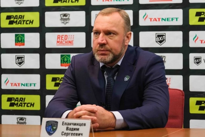 Вадим Епанчинцев станет новым главным тренером «Амура» Вадим Епанчинцев станет новым главным тренером «Амура»
