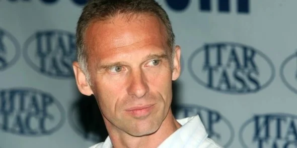 Губерниев: Гашек – чудак на букву «м». Из него политик, как из говна граната Губерниев: Гашек – чудак на букву «м». Из него политик, как из говна граната