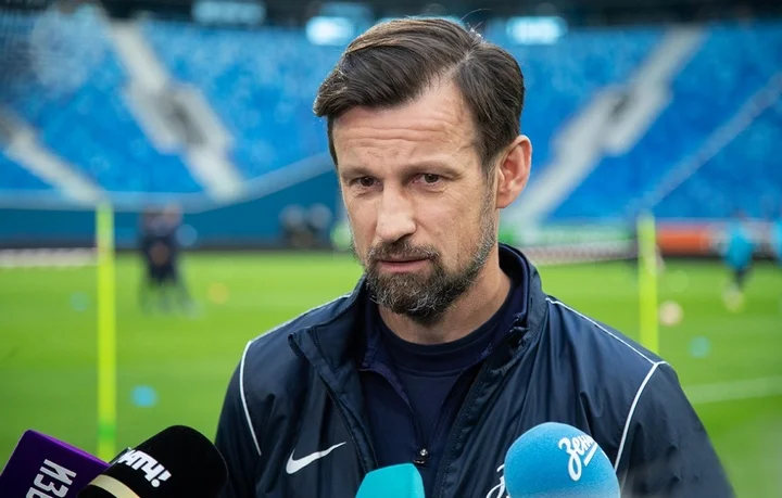 Сергей Семак об 1:0 с «Оренбургом»: «Единственное, чего не хватило, – еще одного забитого мяча. Тогда было бы, конечно, меньше нервов в концовке» Сергей Семак об 1:0 с «Оренбургом»: «Единственное, чего не хватило, – еще одного забитого мяча. Тогда было бы, конечно, меньше нервов в концовке»