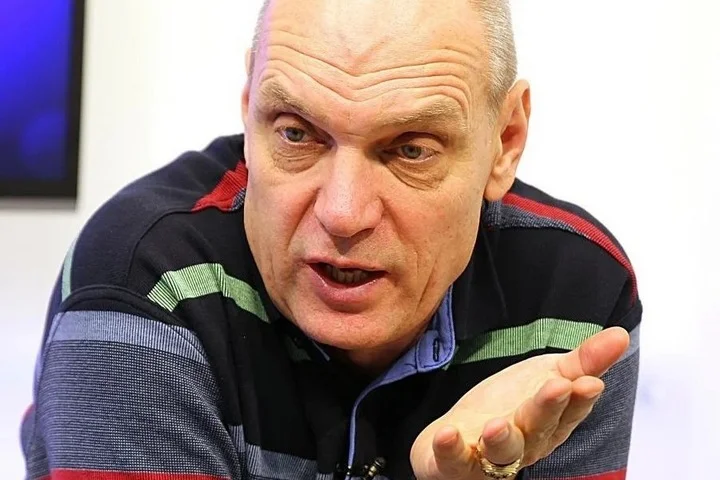 Александр Бубнов: «Для «Спартака» этот сезон провальный. Такие средства вбухали в трансфер, по ходу сезона скандалов хватало» Александр Бубнов: «Для «Спартака» этот сезон провальный. Такие средства вбухали в трансфер, по ходу сезона скандалов хватало»