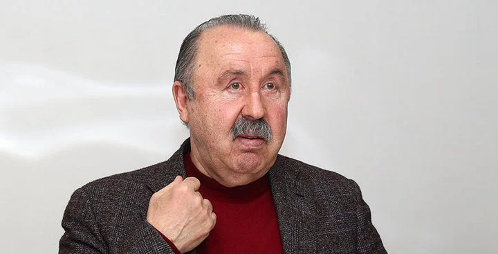 Валерий Газзаев не собирается возобновлять тренерскую карьеру: «Чтобы в пятый или шестой раз выиграть чемпионат России? Никакой мотивации» Валерий Газзаев не собирается возобновлять тренерскую карьеру: «Чтобы в пятый или шестой раз выиграть чемпионат России? Никакой мотивации»
