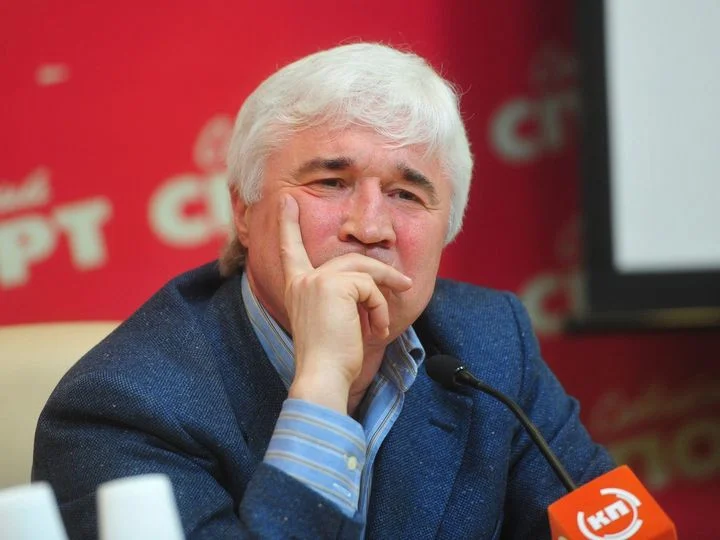 Евгений Ловчев: «Зениту» ничего не надо, «Спартаку» — тоже» Евгений Ловчев: «Зениту» ничего не надо, «Спартаку» — тоже»