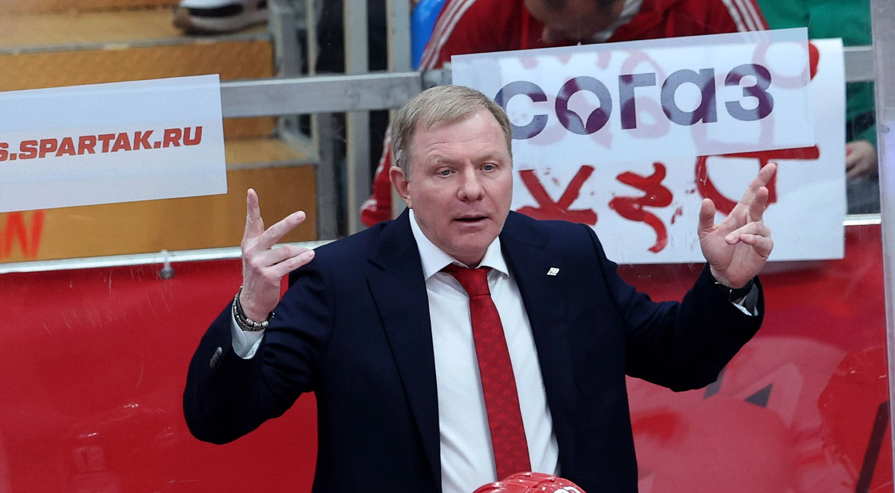 Жамнов: у меня контракт со «Спартаком» до конца сезона. Нужно доделать эту работу до конца Жамнов: у меня контракт со «Спартаком» до конца сезона. Нужно доделать эту работу до конца