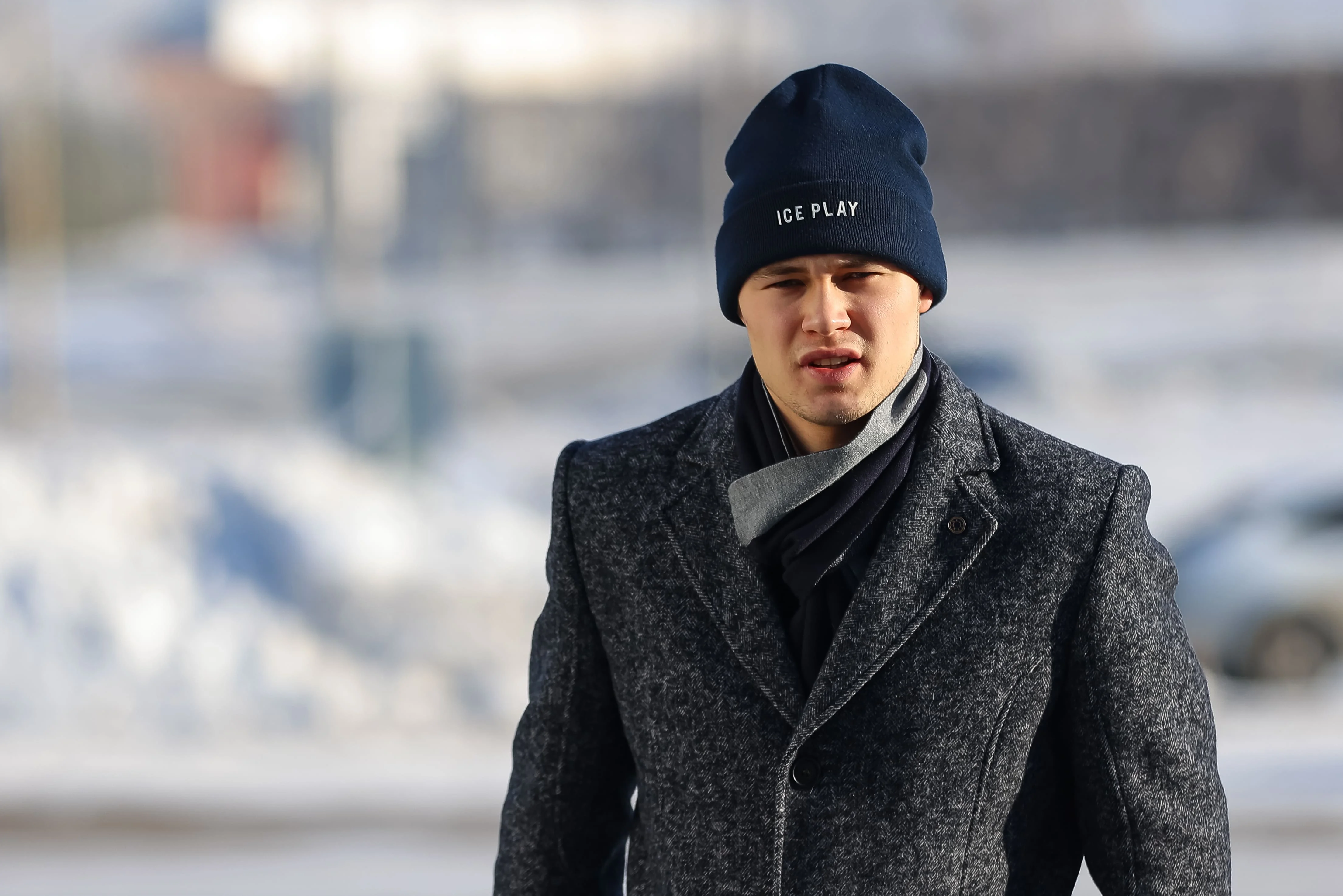 Форвард «Магнитки» Канцеров: «Маме купил новый телефон и подарил поездку в Питер на 8 март Форвард «Магнитки» Канцеров: «Маме купил новый телефон и подарил поездку в Питер на 8 март