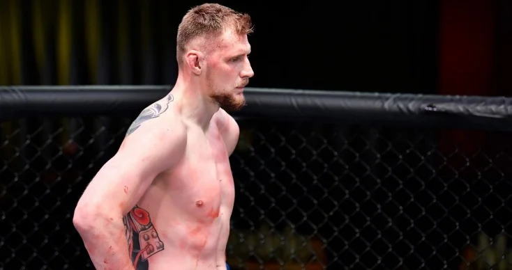 Волков о своем будущем: «UFC делает огромную работу, чтобы сохранить мой бой» Волков о своем будущем: «UFC делает огромную работу, чтобы сохранить мой бой»
