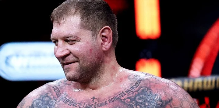 Емельяненко об ударе Дацика: «Кинул закорюку» Емельяненко об ударе Дацика: «Кинул закорюку»