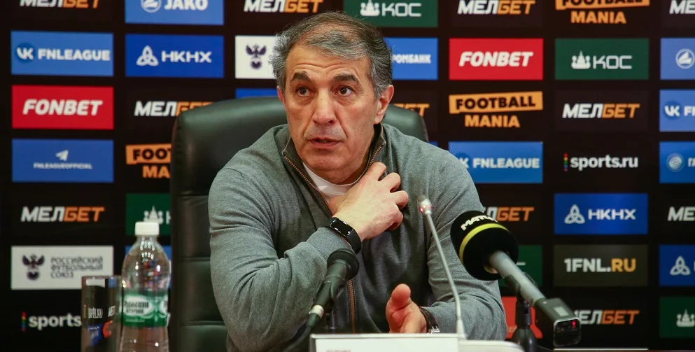 Рахимов о 0:3 от «Ростова»: «Рубин» очень легко пропускает» Рахимов о 0:3 от «Ростова»: «Рубин» очень легко пропускает»