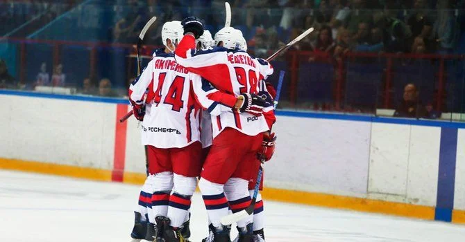 «Звезда» Чехов - «Ижсталь». Прогноз на ВХЛ 1 ноября «Звезда» Чехов - «Ижсталь». Прогноз на ВХЛ 1 ноября