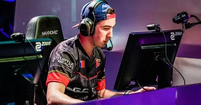 Faze - Fnatic. Прогноз на CS:GO(17.12.2017) Faze - Fnatic. Прогноз на CS:GO(17.12.2017)
