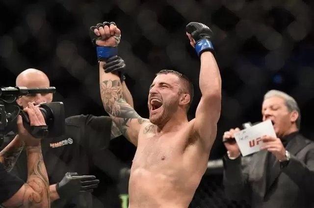 Алекс Волкановски - Джереми Кеннеди. Прогноз и ставки на бой UFC (11.02.2018) Алекс Волкановски - Джереми Кеннеди. Прогноз и ставки на бой UFC (11.02.2018)