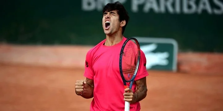 Марк Полманс - Кристиан Гарин. Прогноз на матч ATP Гштад (21 июля 2021 года)
Марк Полманс - Кристиан Гарин. Прогноз на матч ATP Гштад (21 июля 2021 года)