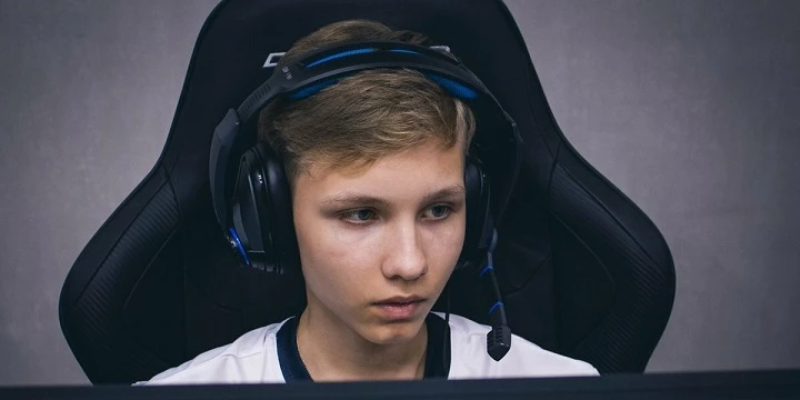 FURIA Academy — NaVi Junior. Прогноз на матч CS:GO (25 июля 2020 года) FURIA Academy — NaVi Junior. Прогноз на матч CS:GO (25 июля 2020 года)