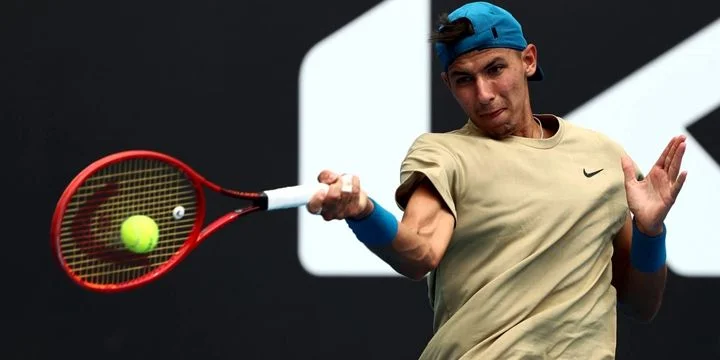 Алексей Попырин - Миомир Кечманович. Прогноз на матч ATP Индиан-Уэллс (7 октября 2021 года)
Алексей Попырин - Миомир Кечманович. Прогноз на матч ATP Индиан-Уэллс (7 октября 2021 года)