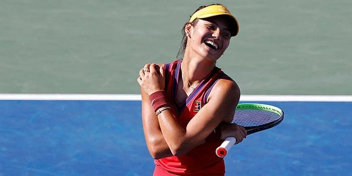 Эмма Радукану – Александра Соснович. Прогноз на матч WTA Индиан-Уэллс (9 октября 2021 года) Эмма Радукану – Александра Соснович. Прогноз на матч WTA Индиан-Уэллс (9 октября 2021 года)