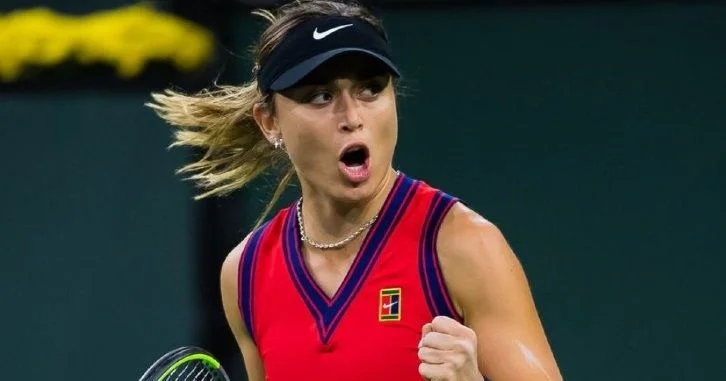 Арина Соболенко – Паула Бадоса. Прогноз на матч итогового турнира WTA (12 ноября 2021 года)