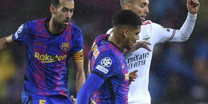 Вильярреал — Барселона. Прогноз на матч Примеры (27 ноября 2021 года) Вильярреал — Барселона. Прогноз на матч Примеры (27 ноября 2021 года)
