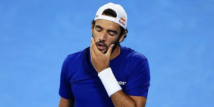 Маттео Берреттини - Уго Умбер. Прогноз на матч Кубка ATP (4 января 2022 года)
Маттео Берреттини - Уго Умбер. Прогноз на матч Кубка ATP (4 января 2022 года)