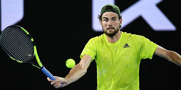 Хауме Муньяр — Максим Кресси. Прогноз на матч ATP Мельбурн (7 января 2022 года)
Хауме Муньяр — Максим Кресси. Прогноз на матч ATP Мельбурн (7 января 2022 года)