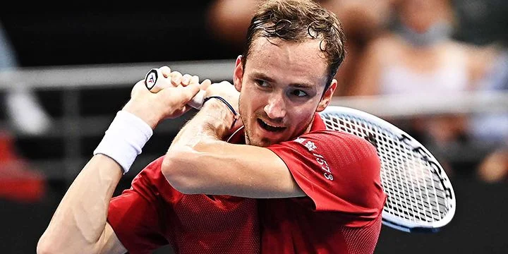 Феликс Оже-Альяссим – Даниил Медведев. Прогноз на матч Кубка ATP (8 января 2022 года)
Феликс Оже-Альяссим – Даниил Медведев. Прогноз на матч Кубка ATP (8 января 2022 года)