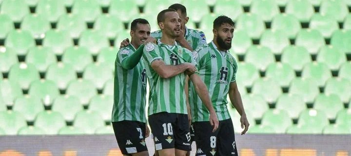 Бетис — Алавес. Прогноз (кф 4.65) и ставки на матч Примеры (18 января 2022 года) Бетис — Алавес. Прогноз (кф 4.65) и ставки на матч Примеры (18 января 2022 года)