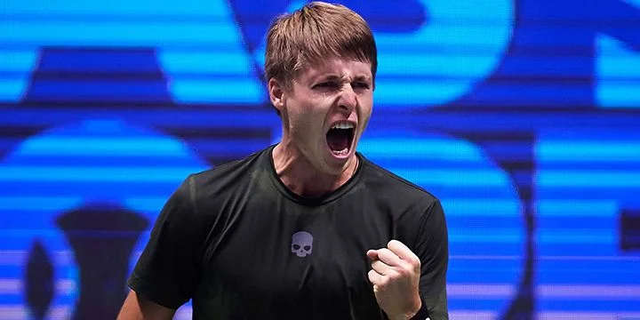 Ллойд Харрис — Илья Ивашка. Прогноз на матч ATP Роттердам (9 февраля 2022 года)
Ллойд Харрис — Илья Ивашка. Прогноз на матч ATP Роттердам (9 февраля 2022 года)