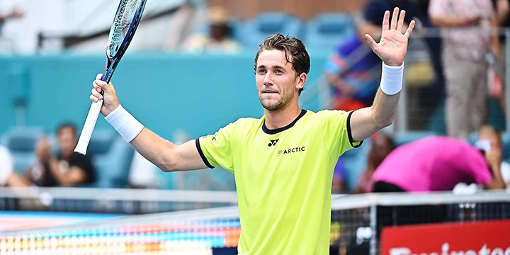 Ботик Ван де Зандшульп — Каспер Рууд. Прогноз на матч ATP Мюнхен (29 апреля 2022 года)
Ботик Ван де Зандшульп — Каспер Рууд. Прогноз на матч ATP Мюнхен (29 апреля 2022 года)