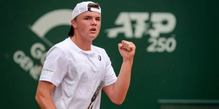 Циципас — Штрикер. Прогноз на матч ATP Штутгарт (9 июня 2022 года) Циципас — Штрикер. Прогноз на матч ATP Штутгарт (9 июня 2022 года)