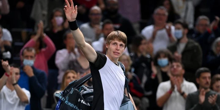 Медведев — Ивашка. Прогноз на матч ATP Хертогенбос (10 июня 2022 года) Медведев — Ивашка. Прогноз на матч ATP Хертогенбос (10 июня 2022 года)
