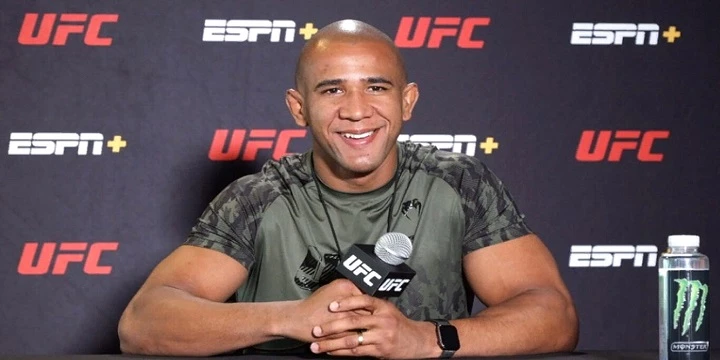 Жулиан Маркес — Грегори Родригес. Прогноз (кф 2.60) на UFC (19 июня 2022 года) Жулиан Маркес — Грегори Родригес. Прогноз (кф 2.60) на UFC (19 июня 2022 года)