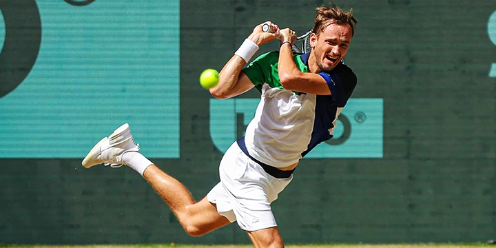 Даниил Медведев — Аслан Карацев. Прогноз на матч ATP Мальорка (22 июня 2022 года)
Даниил Медведев — Аслан Карацев. Прогноз на матч ATP Мальорка (22 июня 2022 года)