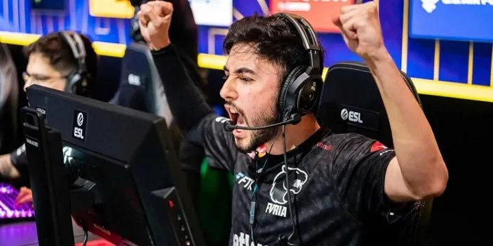 FURIA — 9z Team. Прогноз на матч CS:GO (23 июня 2022 года) FURIA — 9z Team. Прогноз на матч CS:GO (23 июня 2022 года)