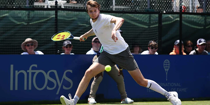 Александр Бублик — Максим Кресси. Прогноз на матч ATP Ньюпорт (17 июля 2022 года)
Александр Бублик — Максим Кресси. Прогноз на матч ATP Ньюпорт (17 июля 2022 года)
