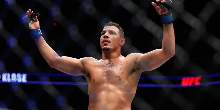 Драккар Клозе — Рафа Гарсия. Прогноз (кф 2.10) на UFC (31 июля 2022 года) Драккар Клозе — Рафа Гарсия. Прогноз (кф 2.10) на UFC (31 июля 2022 года)