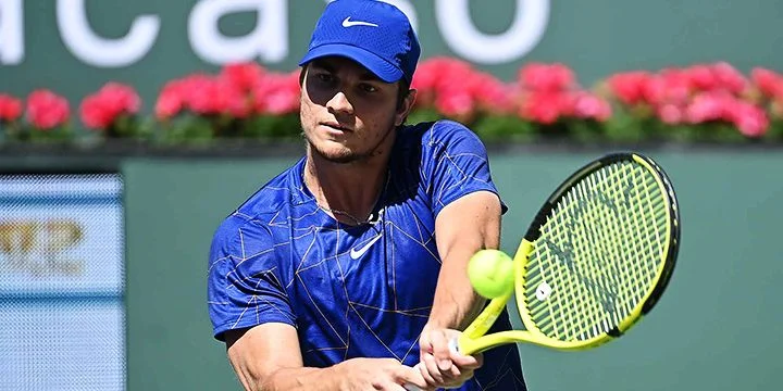 Миомир Кечманович — Джордан Томпсон. Прогноз на матч ATP Лос-Кабос (4 августа 2022 года)
Миомир Кечманович — Джордан Томпсон. Прогноз на матч ATP Лос-Кабос (4 августа 2022 года)