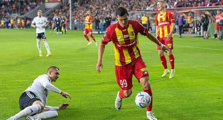 Корона — Варта. Прогноз (кф 2.04) на матч чемпионата Польши (15 августа 2022 года) Корона — Варта. Прогноз (кф 2.04) на матч чемпионата Польши (15 августа 2022 года)
